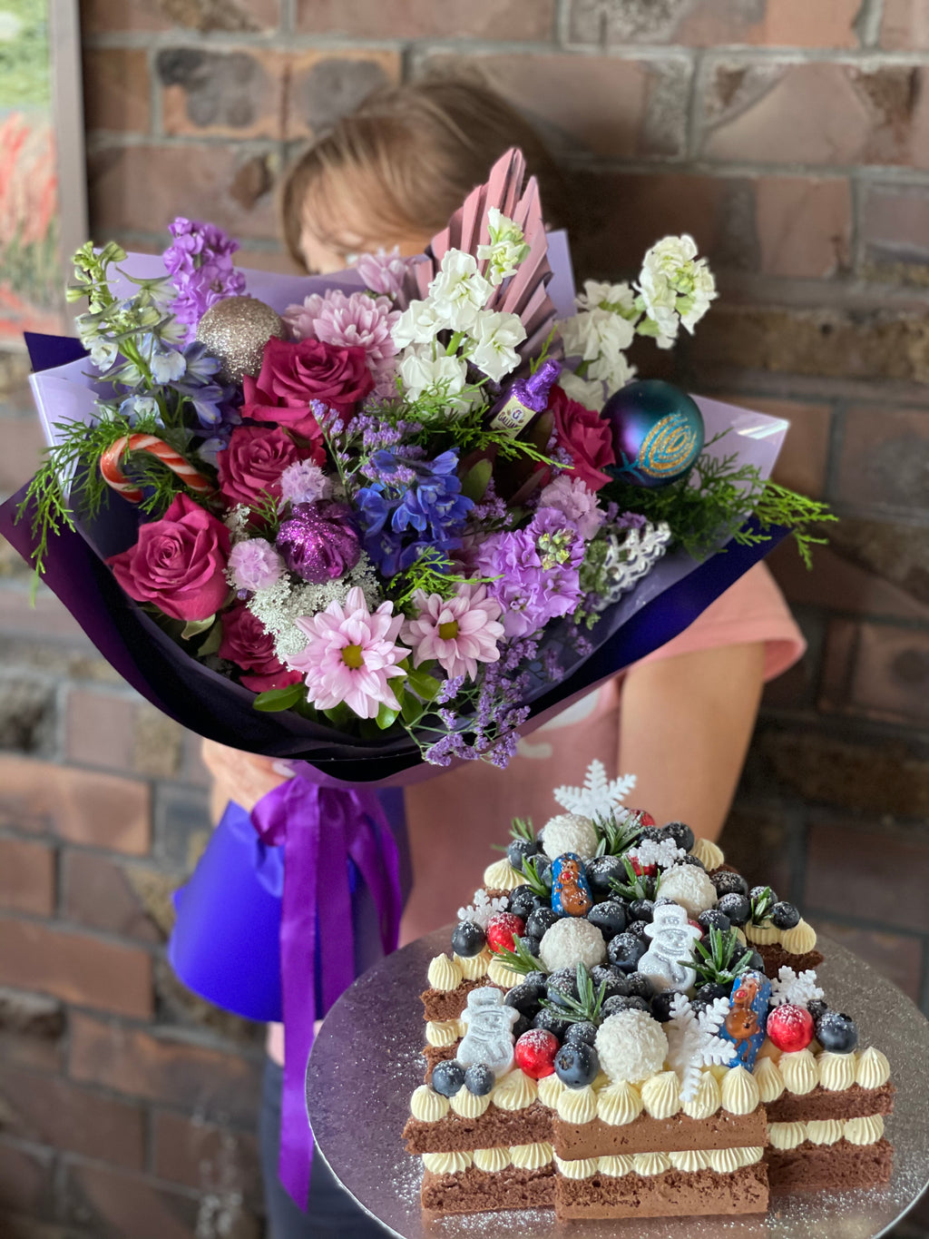 Violet Christmas Set (Cake Only or Cake + Bouquet)