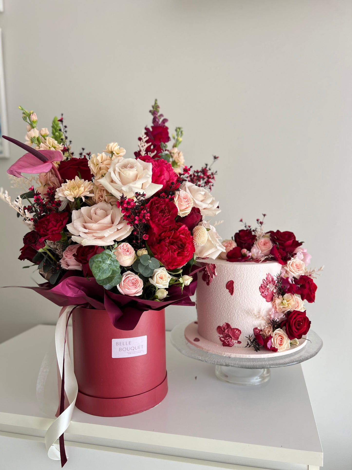 Burgundy & Cream Elegance – Floral Bouquet & Cake Set