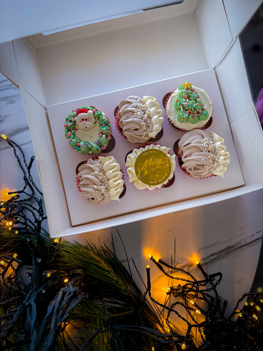 Christmas-Themed Cupcakes