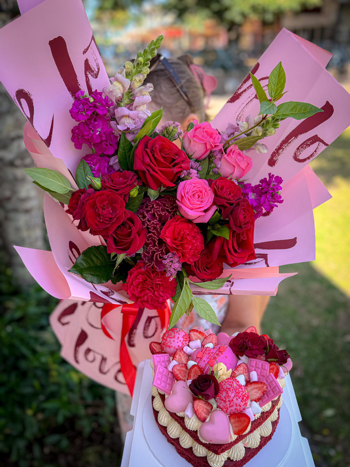 Passionate Bloom & Cake Duo - Scarlet Desire