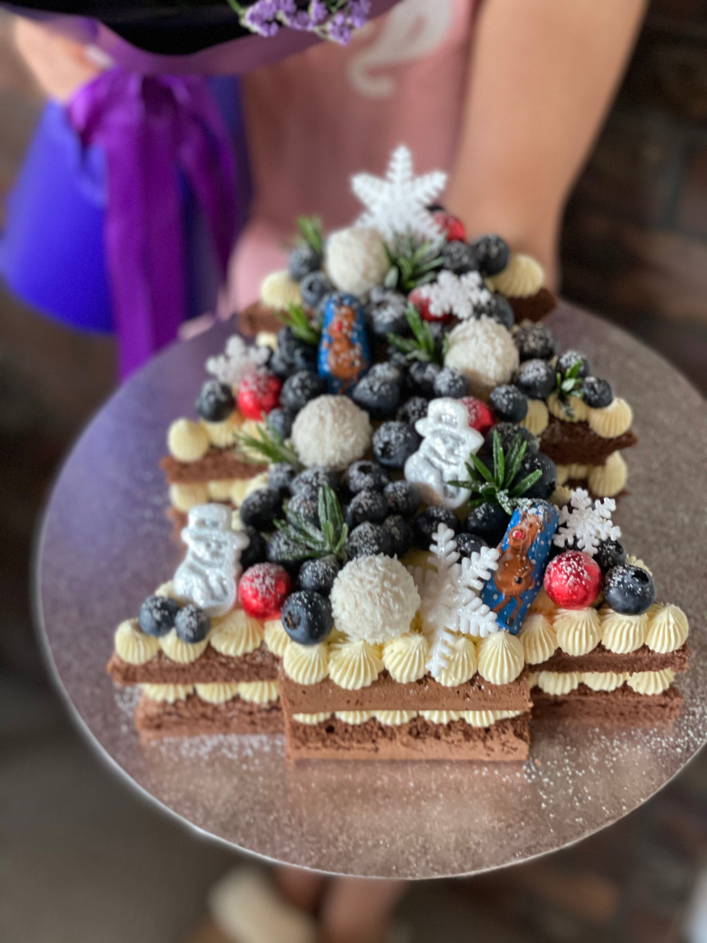 Violet Christmas Set (Cake Only or Cake + Bouquet)