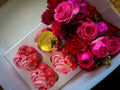 Cupcakes Gift Box with Flowers gift set — photo 2 of 3