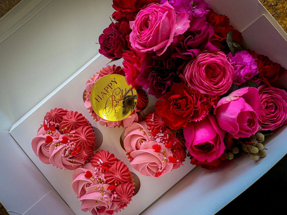 Cupcakes Gift Box with Flowers gift set — photo 2 of 3