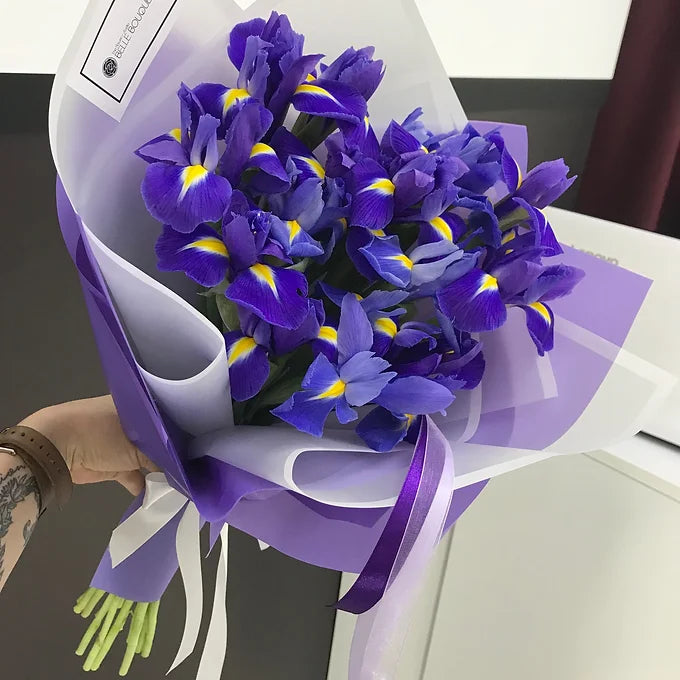Blue Iris Lovers bouquet