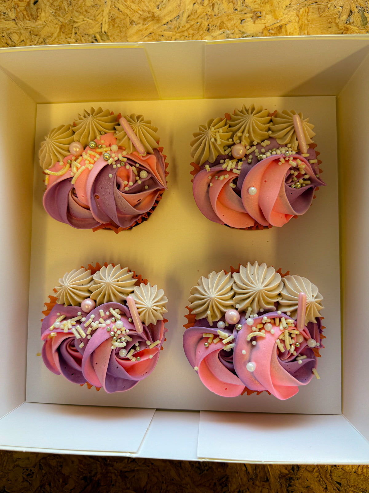 Cupcakes Gift Box