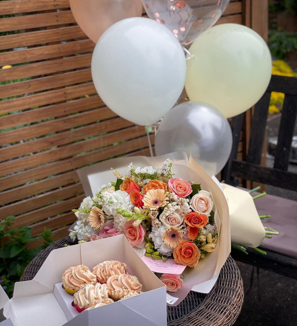 Creamy Orange Celebration Set