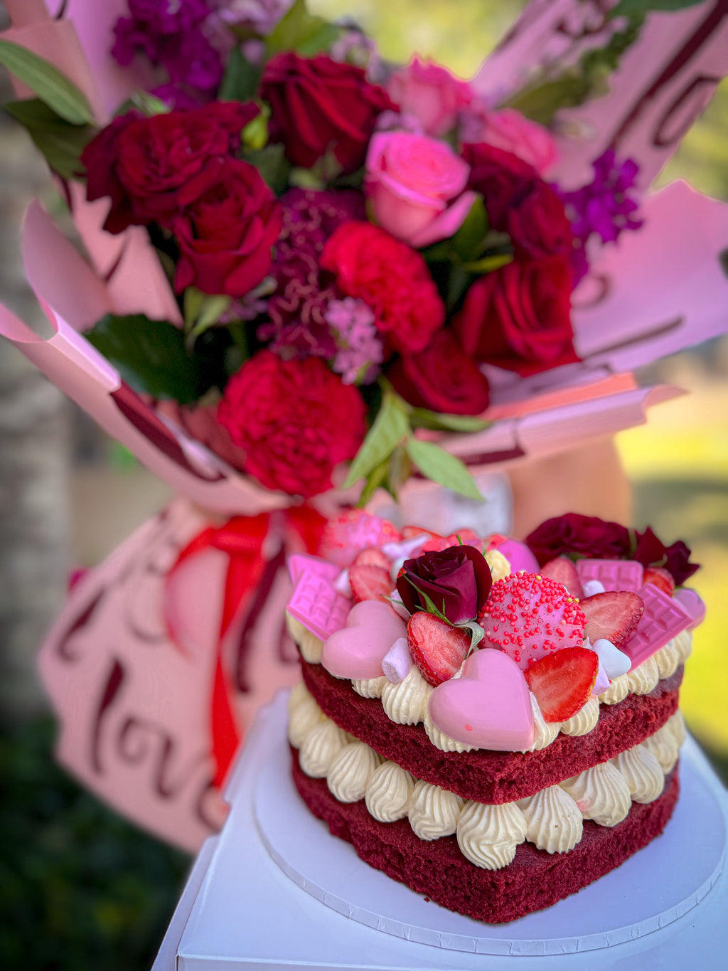 Passionate Bloom & Cake Duo - Scarlet Desire