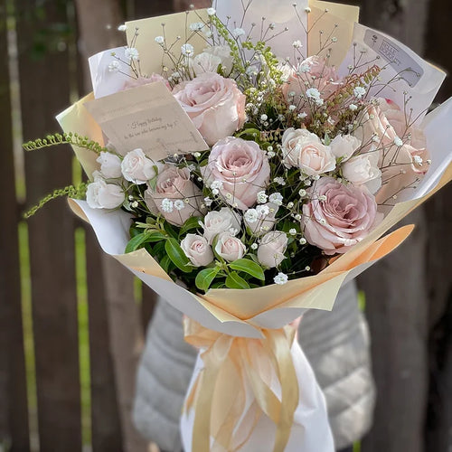 Quicksand Joy bouquet — photo 1 of 2