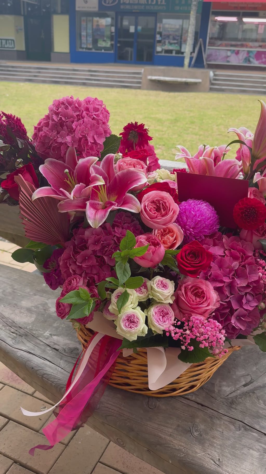 Grand Bloom Basket