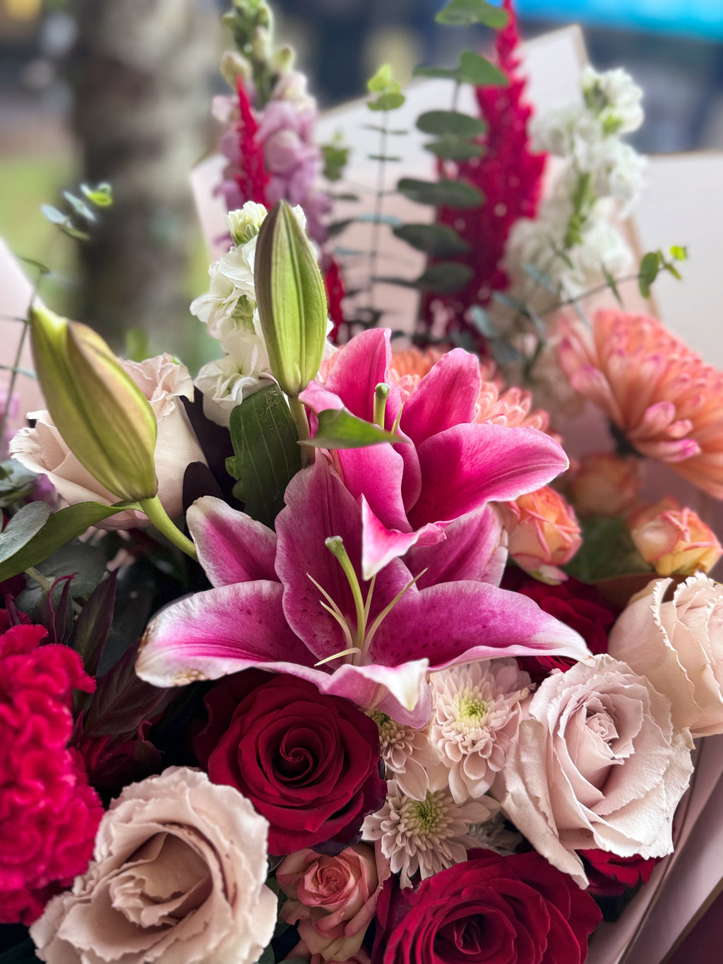 Flower Bouquet - Scarlet Whisper