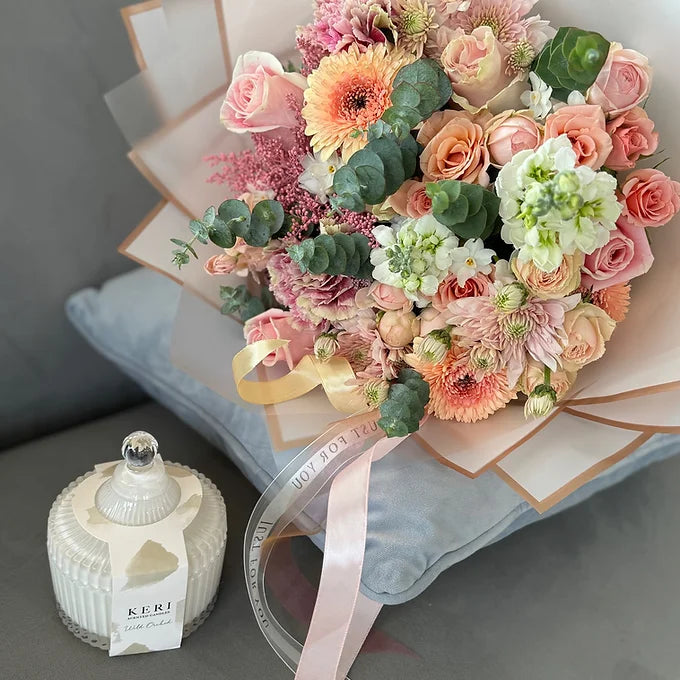 Serenade of Petals and Light bouquet — photo 3 of 3